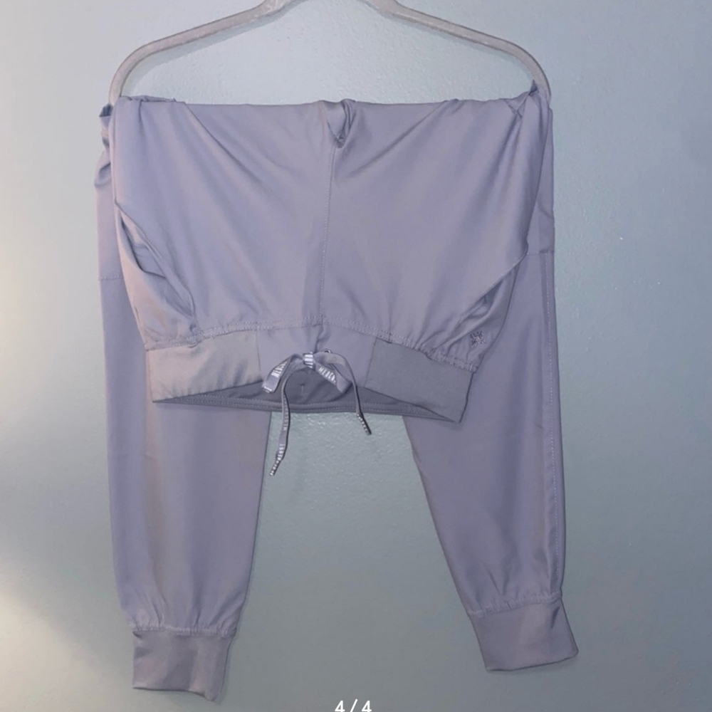 Xs petite scrub set
